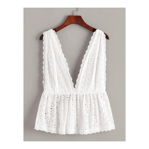 Tops - ⭐️Grace in White⭐️